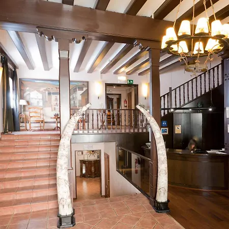 Hotel Albarracin Otel 3*