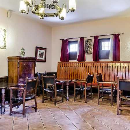 Hotel Albarracin Otel 3*