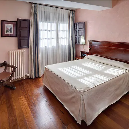 Hotel Albarracin 3*