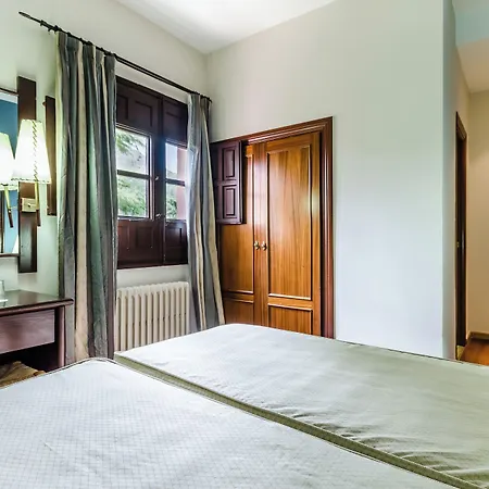 Hotel Albarracin Szálloda 3*