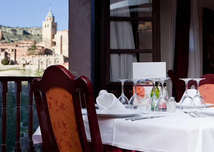 Hotel Albarracin Hotell 3*