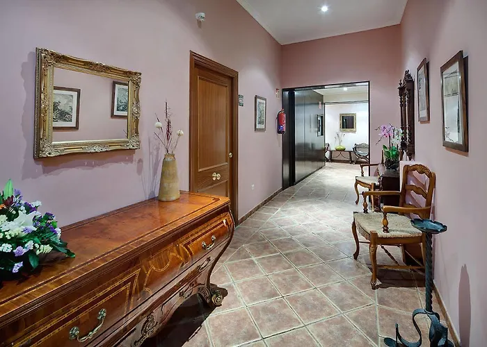 Hotel Albarracin Hotell 3*